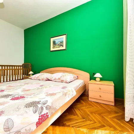 Lidija By Interhome Вир