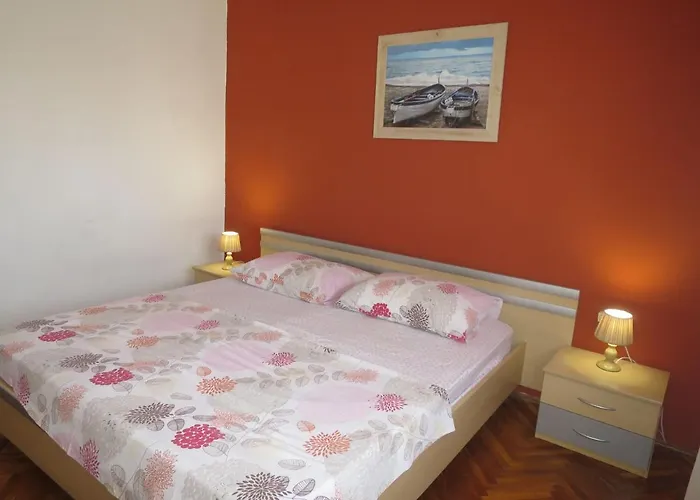 Lidija By Interhome Vir